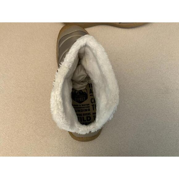 New! Womens Keen Howser II Fold Down Winter Boots. Size 7.5. Nice Boots!!! - Picture 4 of 8